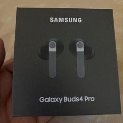 Samsung - Galaxy Buds4 Pro