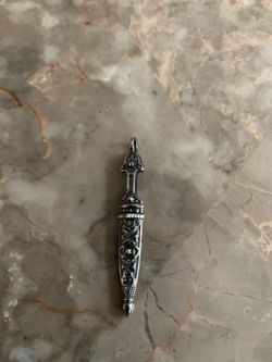 Silver pendant.