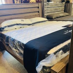 Beautiful Farm House Style Bedroom Set!