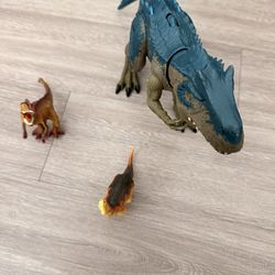 Dinosaur toys - Jurassic Park T-Rex with sound