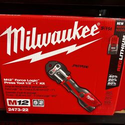 Milwaukee M12 Force Logic Press Tool 1/2” - “1 Kit
