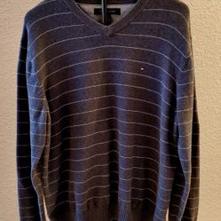 TOMMY HILFIGER MENS SWEATER-V NECK-SIZE L-GREY WITH WHITE STRIPES