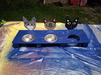 Cat Feeder