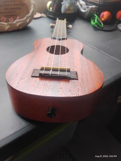 Makala soprano ukulele