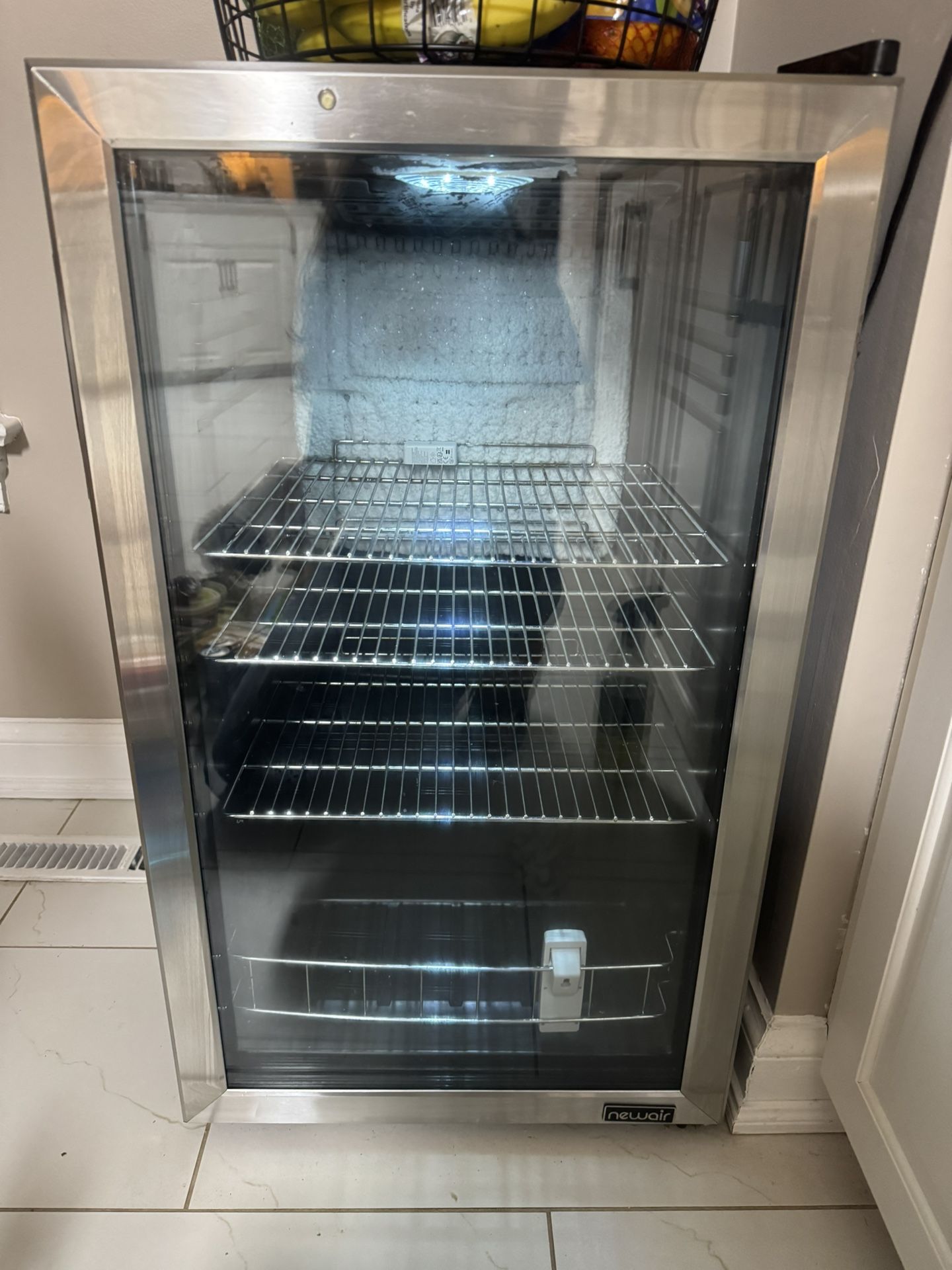 Beverage Refrigerator 