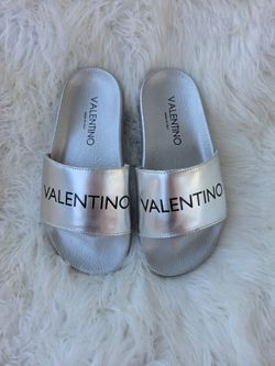 Valentino Originales.