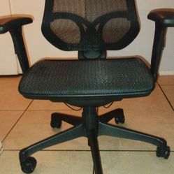 Workpro 1000 Series Ergonomic Mesh Adjustable Chair