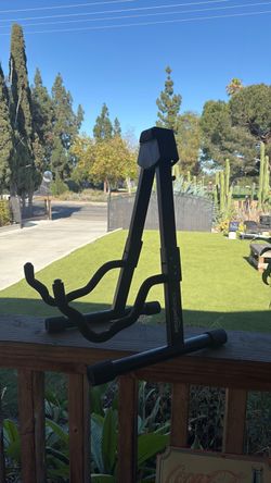 guitar stand
