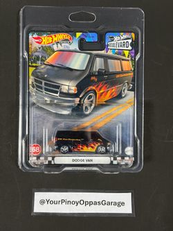 Hot Wheels - Boulevard #68 - Dodge Van (HKF15)
