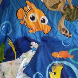 Finding Nemo Crib/Toddler 2 pce set