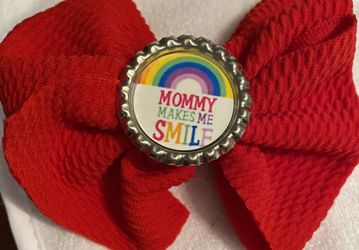 Mommy makes me smile hair bow