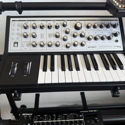 MOOG Sub Phatty Analog Synthesizer