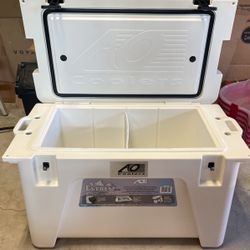 AO Everest Series 80 Quart Cooler 