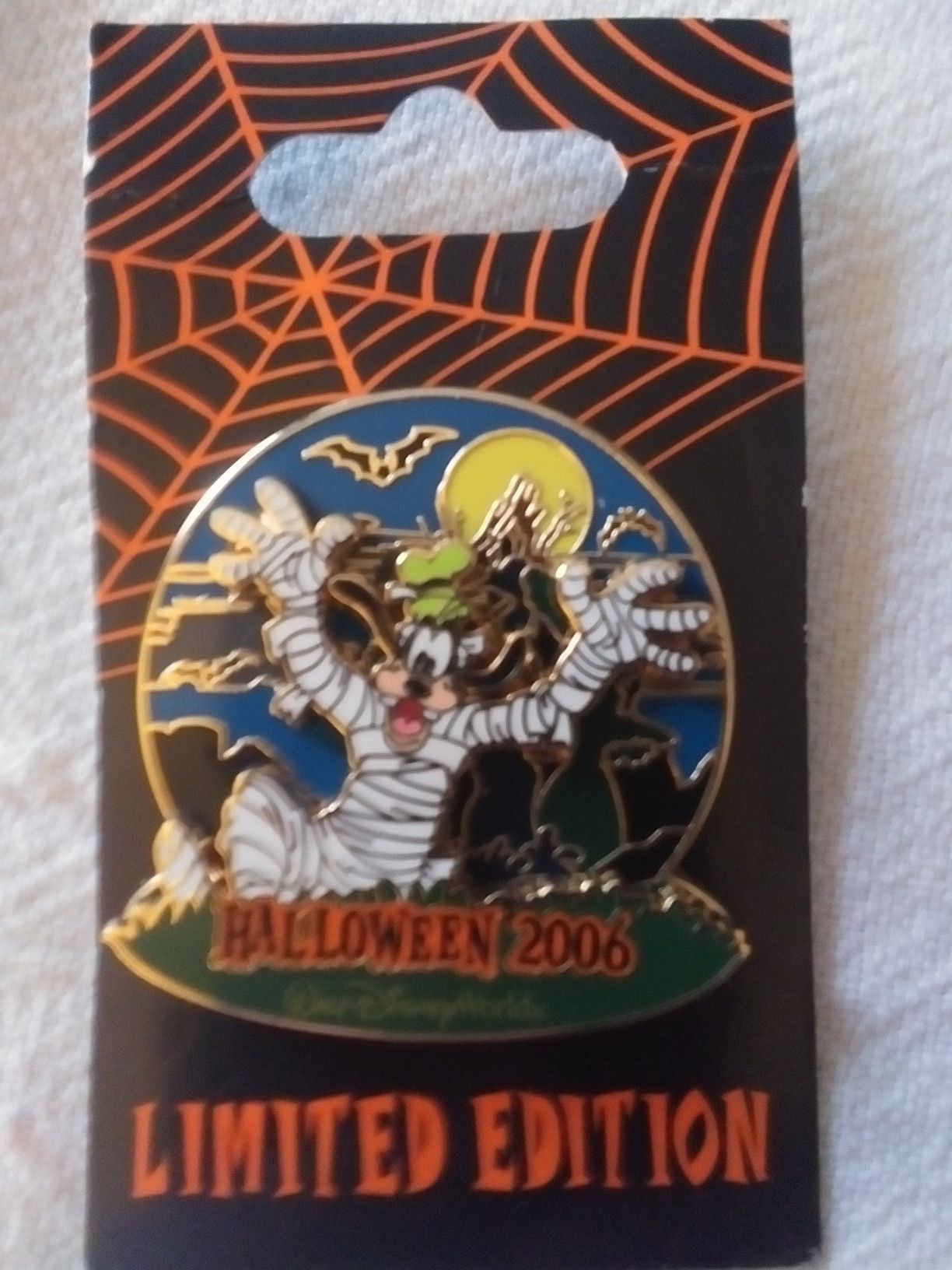 Disney pin