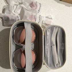 Almost Brand New Momcozy m9 pumps (only used a handful of times)