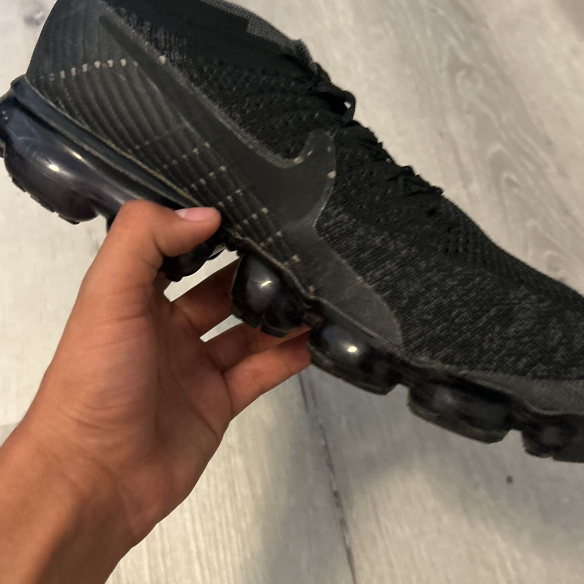 VAPORMAXES 30$ EACH AND TO BUY BOTH IS 60