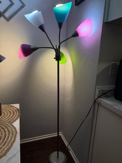 Floor lamp
