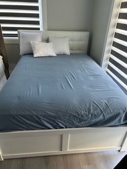 Bed queen