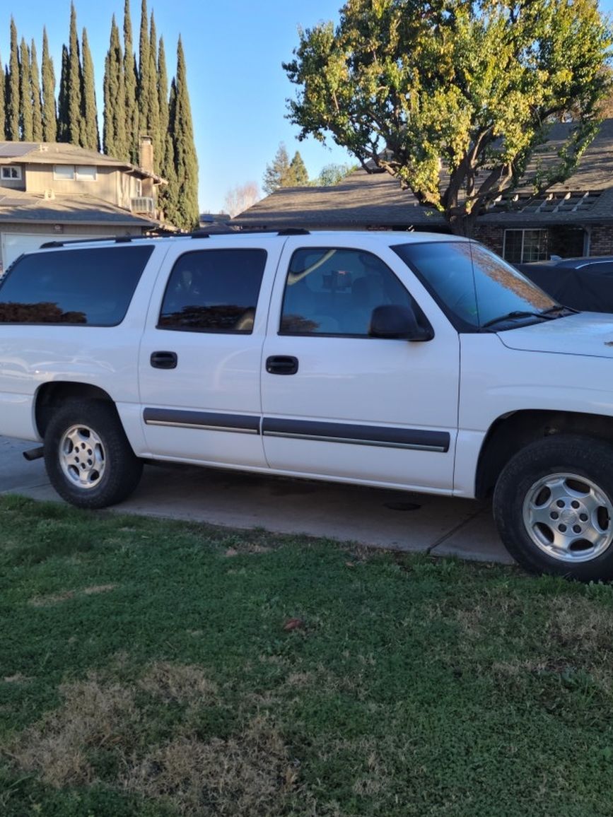 2003 Chevrolet Suburban