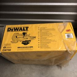 Dewalt Scroll Saw 