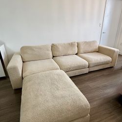 Boucle Sectional / Sofa 