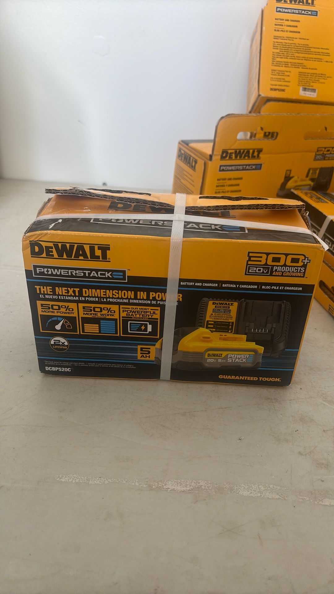 Dewalt Battery Power Stack And Charger 
