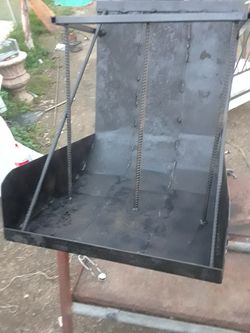 Hanging Cow/Horse feeder