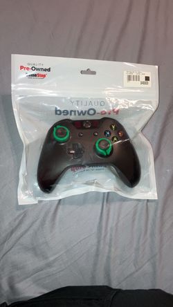 Black Xbox One Controller 