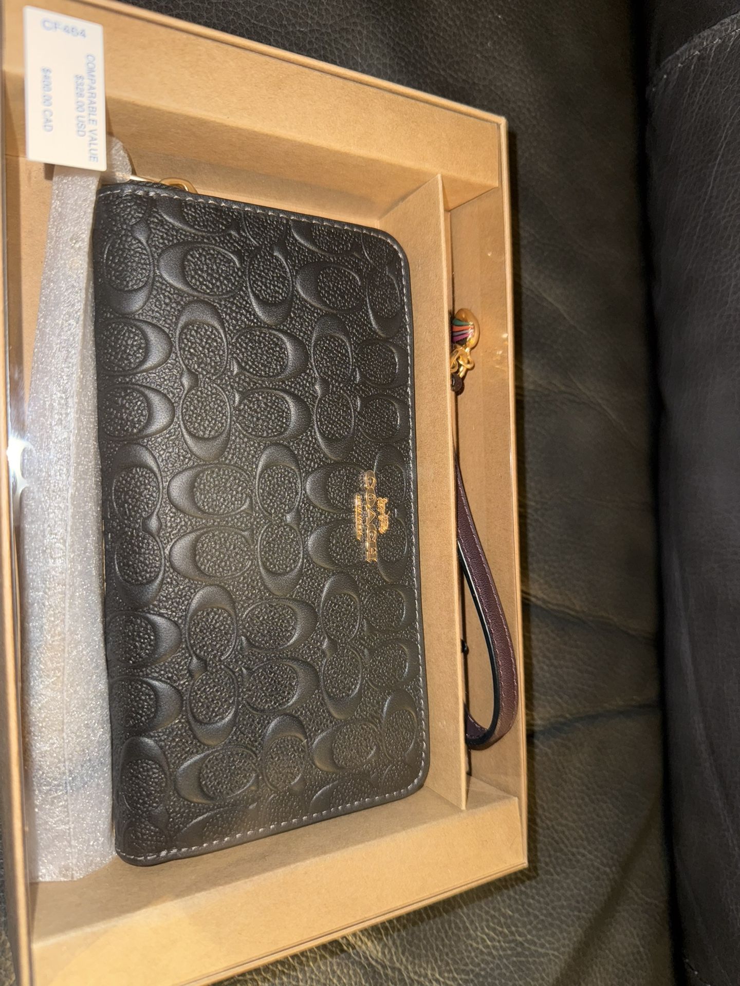 Coach Signature Zip Wallet NWT