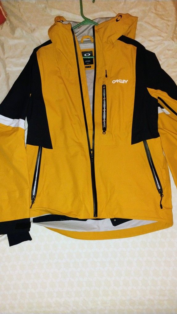 OAKLEY MENS JACKET SIZE SMALL