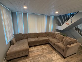 Large Gray U-Shaped 3 Piece Sectional