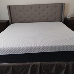 King Size Frame And Mattress 