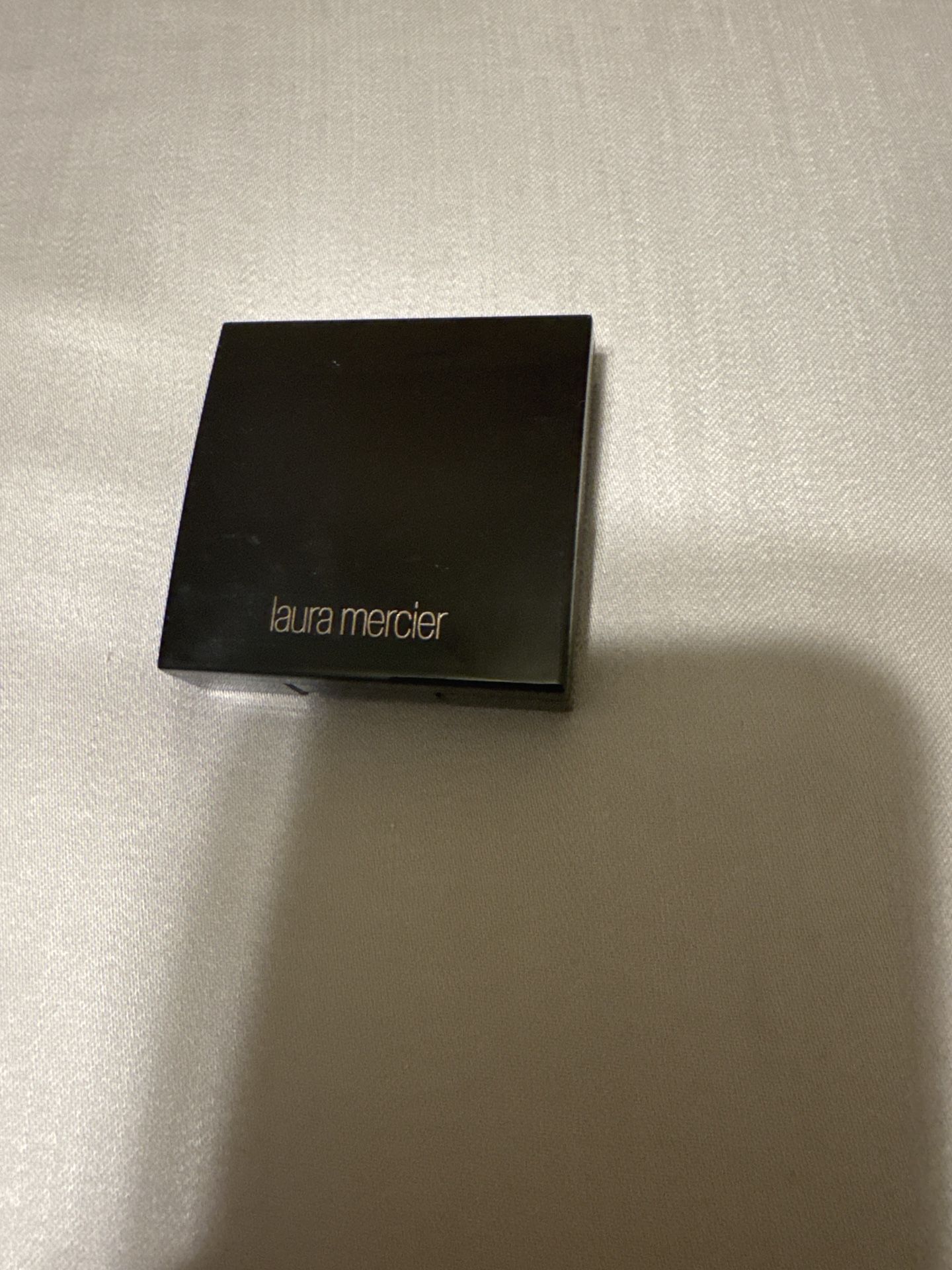 Laura Mercier Matte Eye Colour – Fresco