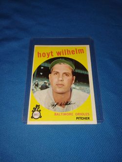 Vintage Old 1959 Topps Hoyt Wilhelm Baltimore Orioles Baseball Card #349 - in very good condition