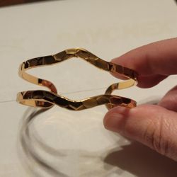 Paparazzi Highland Heiress Gold Bracelet