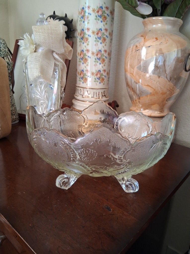 Jeannette Glass Lombardi Clear Glass Textured Footed Oval Fruit Bowl