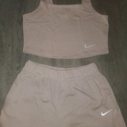 Nike fit W small