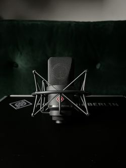 Neumann TLM 103 Anniversary Edition Large-diaphragm Condenser Microphone - Matte Black