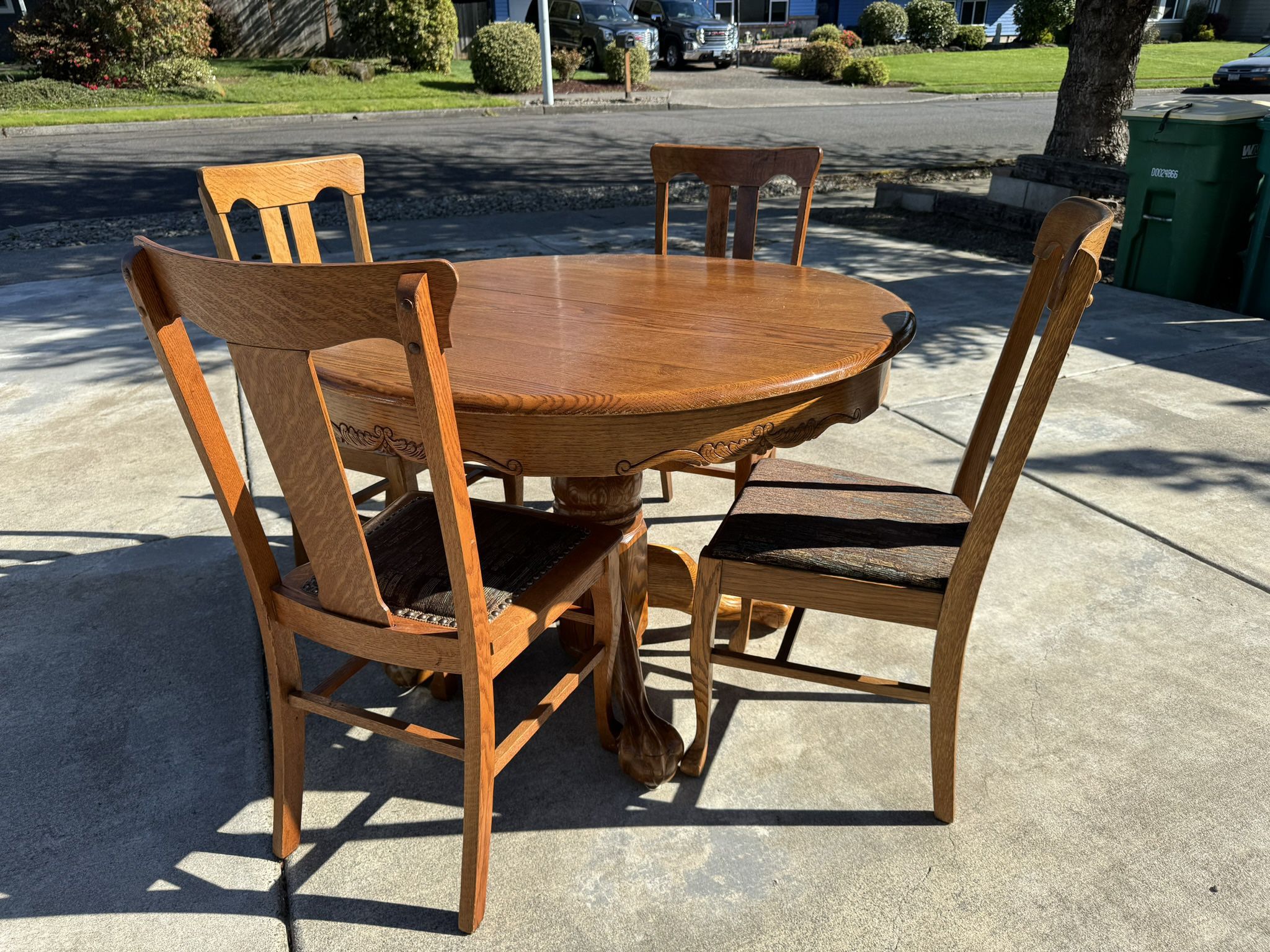 Dinner table with Antique Chairs & Center Leaf. 