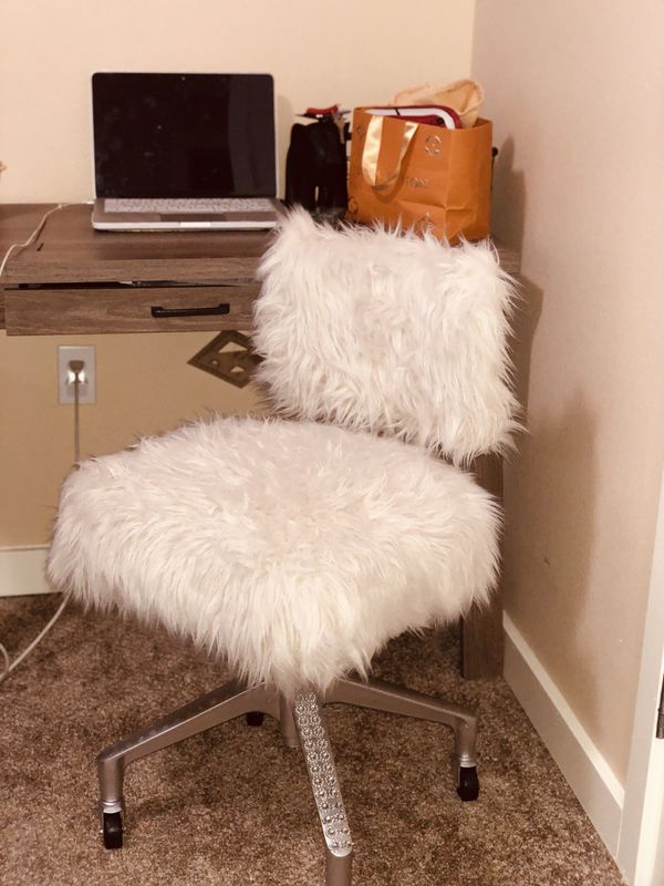 Faux fur desk chair for Sale in Waynesville, MO OfferUp