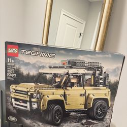 New Lego Defender