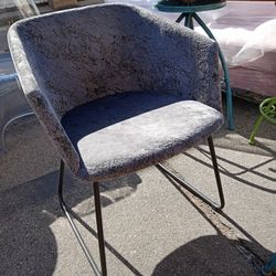 Accent Chair 