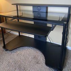 Desk With Keyboard Tray 
