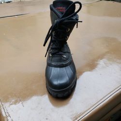 SOREL KAUFMAN. CANADA HIKING BOOTS