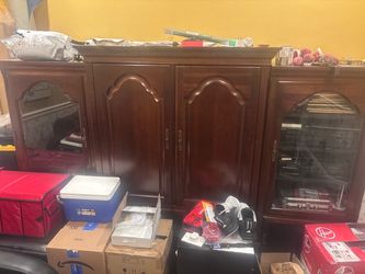 Entertainment center