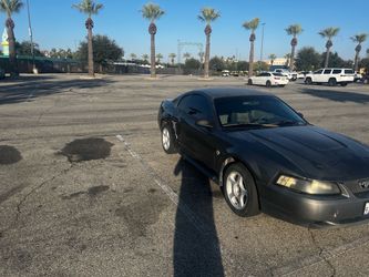 Ford Mustang Coupe Black