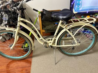 Huffy Fairhaven Cruiser Bike – Women’s Step-Through (Cream/Teal)
