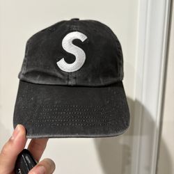 Supreme Hat