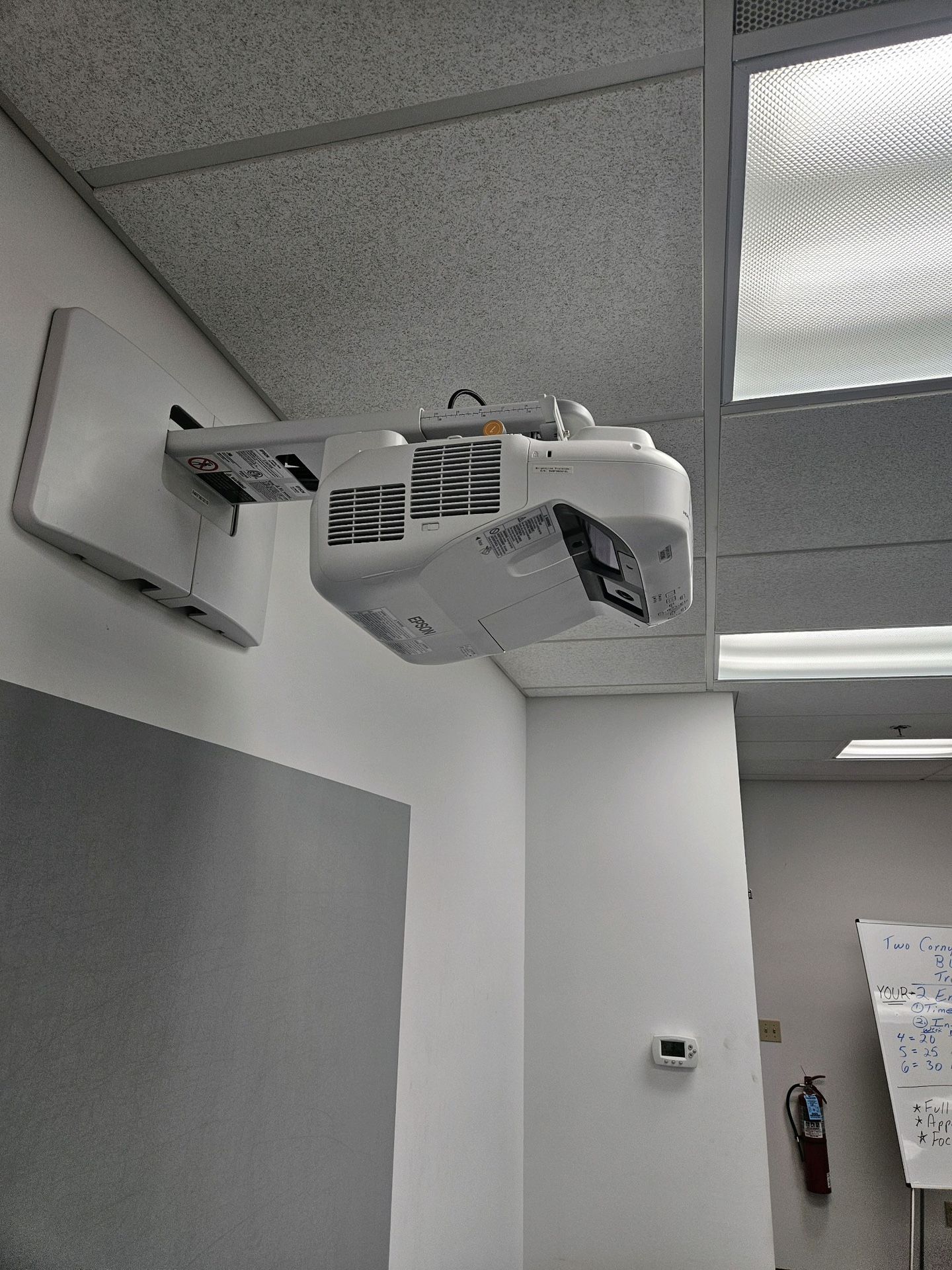 Epson Bright Link Pro 1410Wi Projector