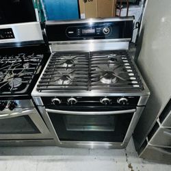 Bosch stainless steel gas stove, includes a receipt with a 60-day warranty.